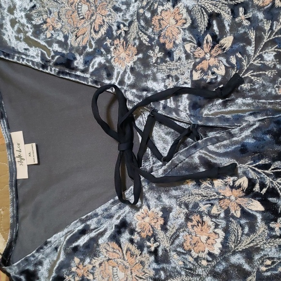 Style & Co crushed velvet top / XL - Picture 2 of 7